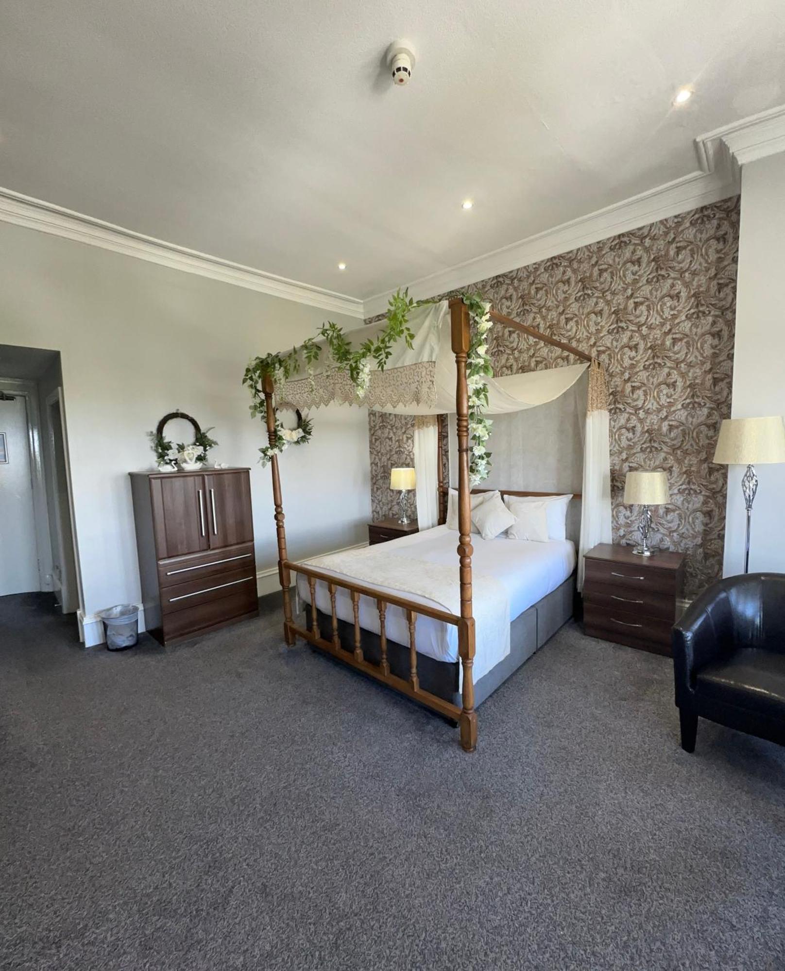 Royal Clifton Hotel Southport Extérieur photo