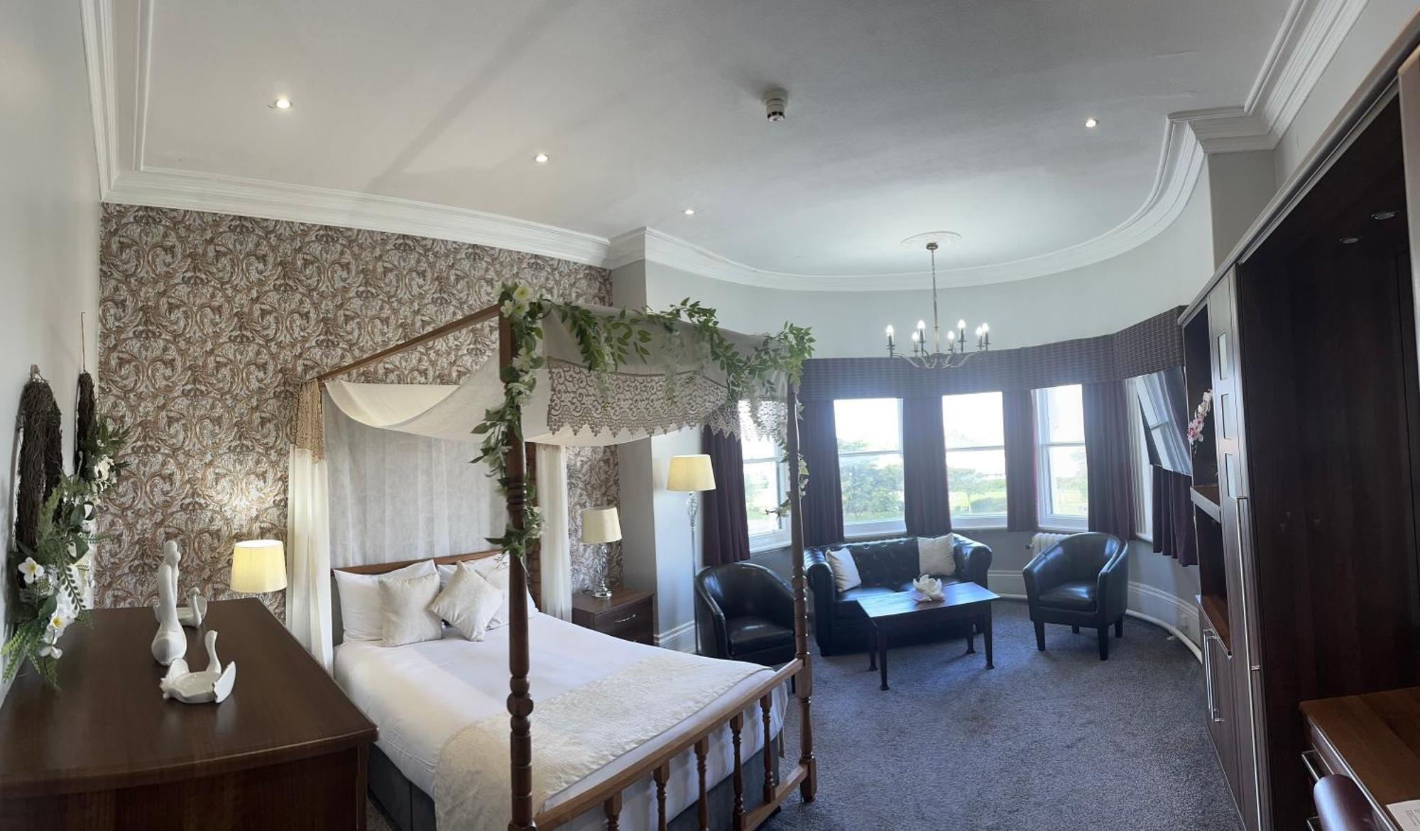 Royal Clifton Hotel Southport Extérieur photo